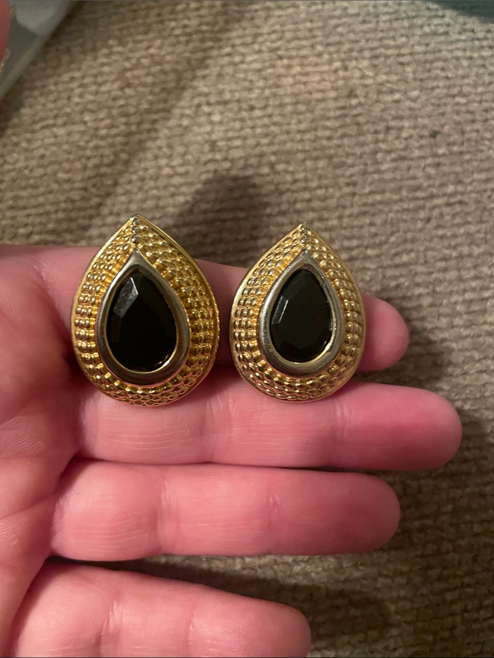 Clip one earrings